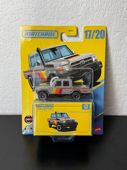 Matchbox Collectors 2017 Toyota Land Cruiser 76 Dark Grey #17 MB1502 1:64